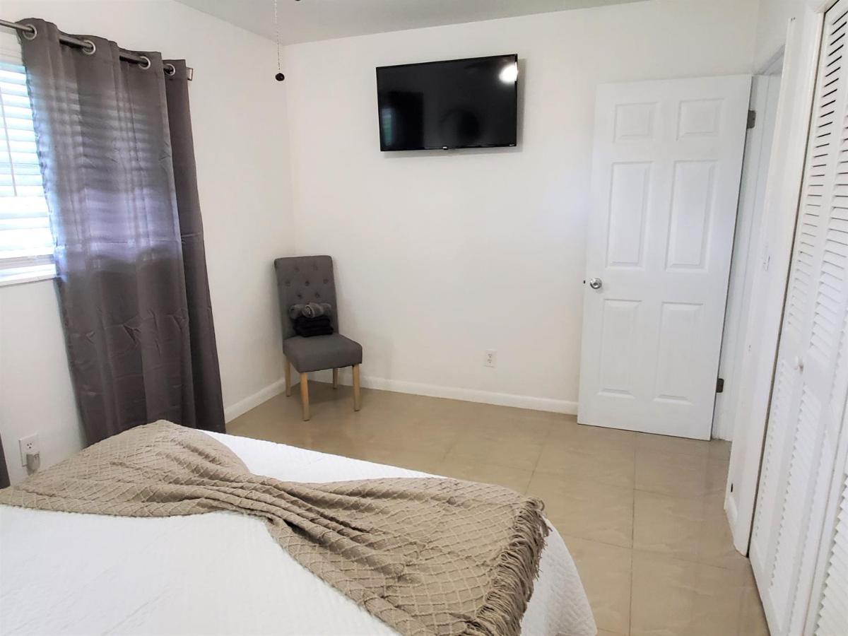 Sophisticated Dania Beach Suites Near The Beach Экстерьер фото