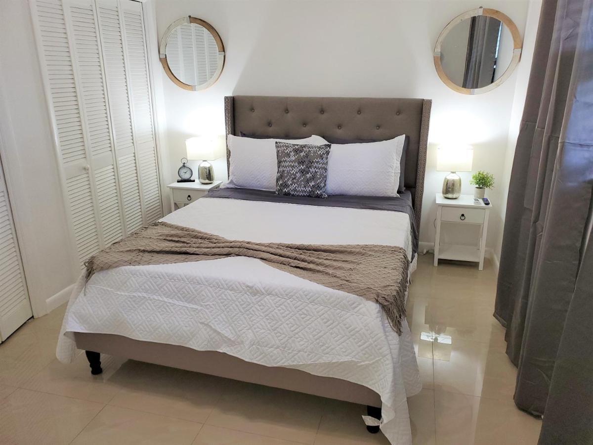 Sophisticated Dania Beach Suites Near The Beach Экстерьер фото