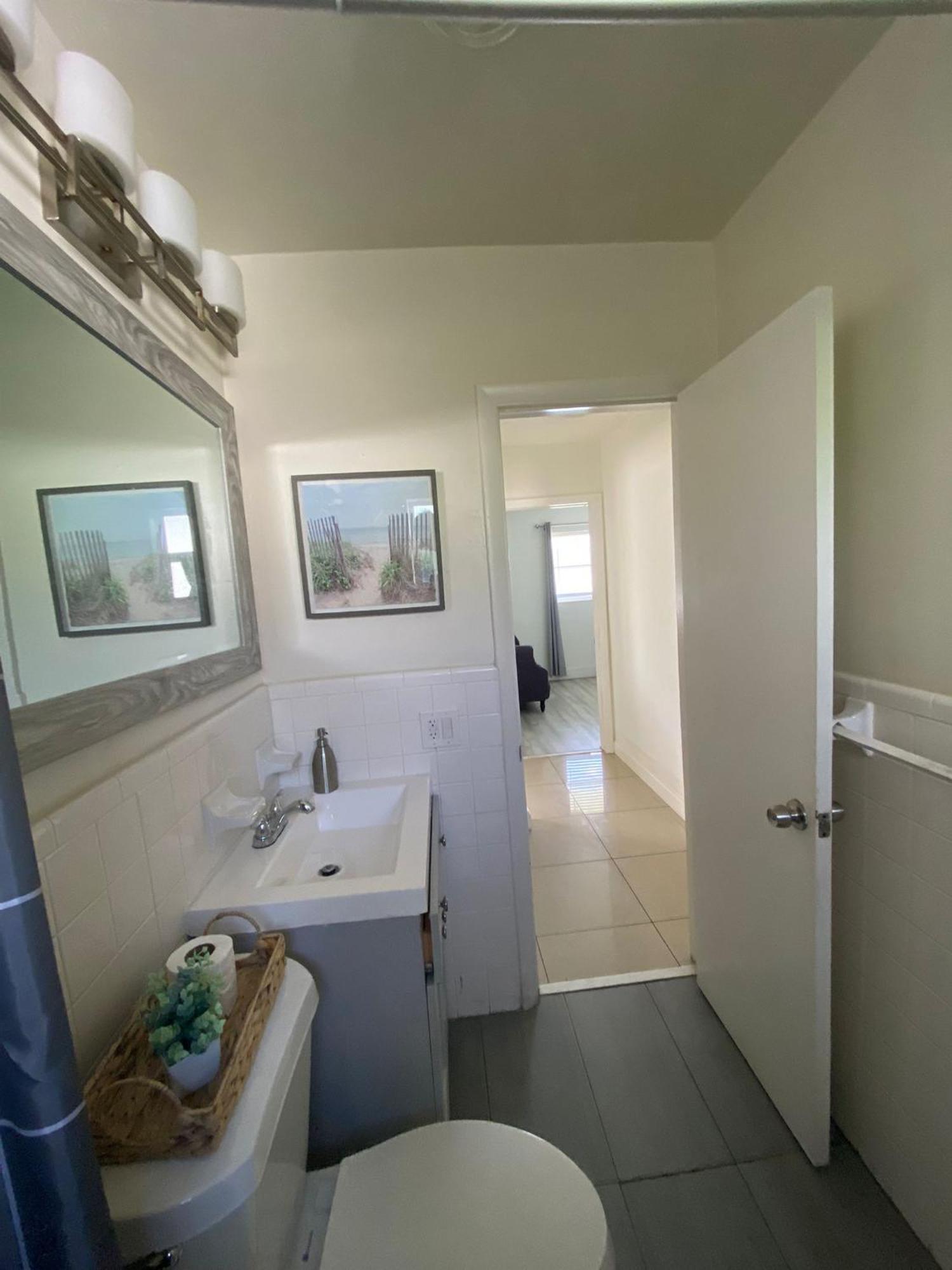 Sophisticated Dania Beach Suites Near The Beach Экстерьер фото