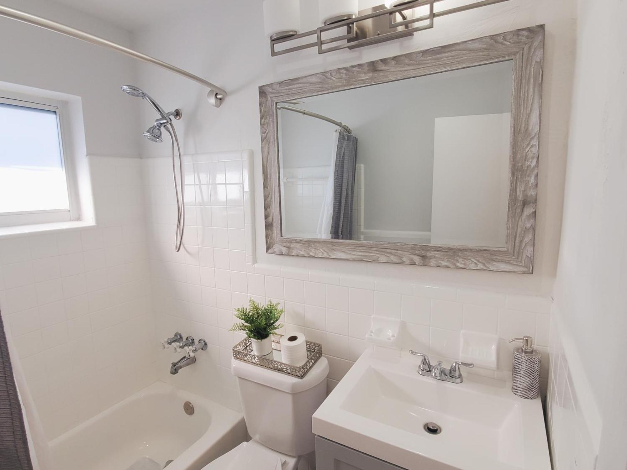 Sophisticated Dania Beach Suites Near The Beach Экстерьер фото